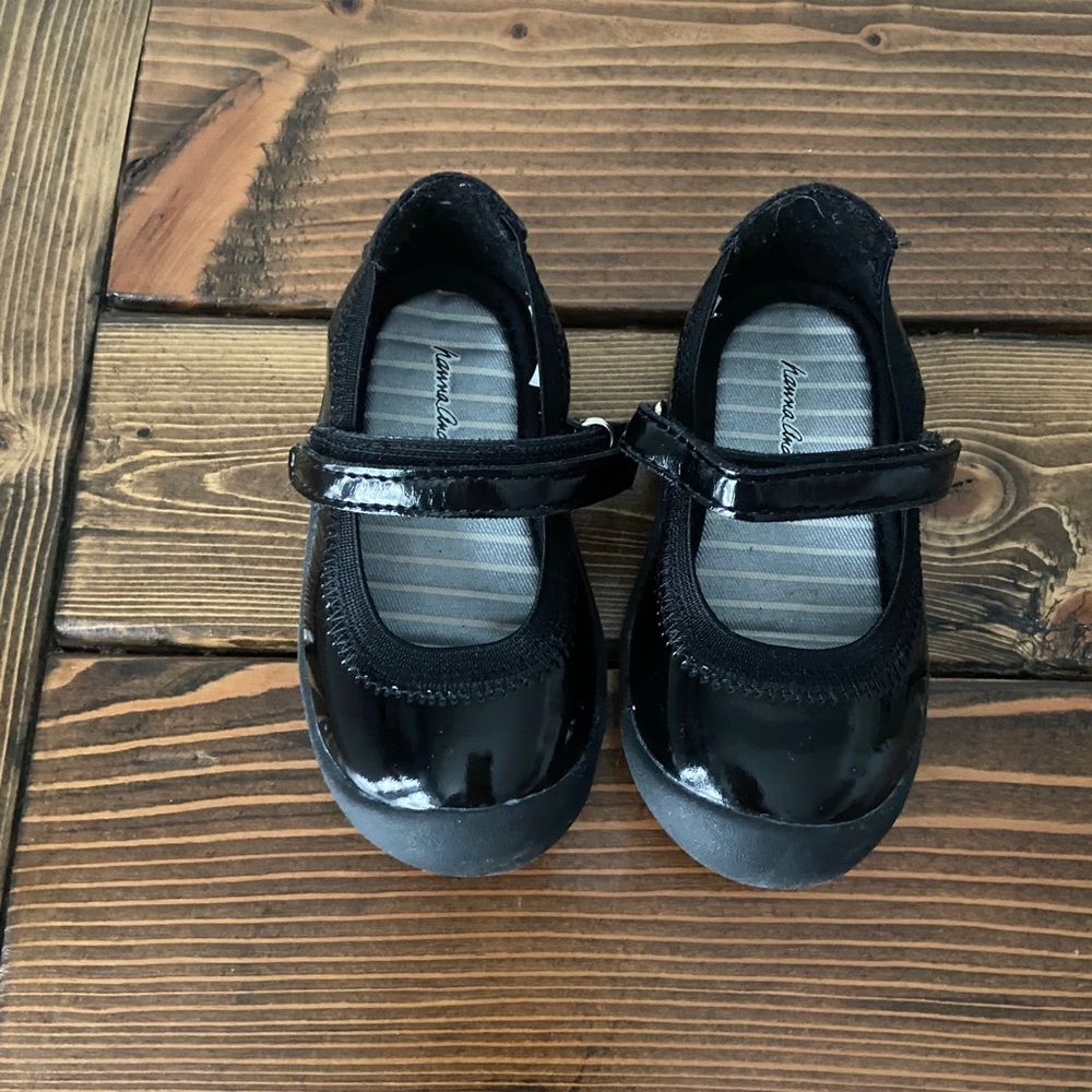Hanna Andersson Elise Patent Black Mary Jane Shoes